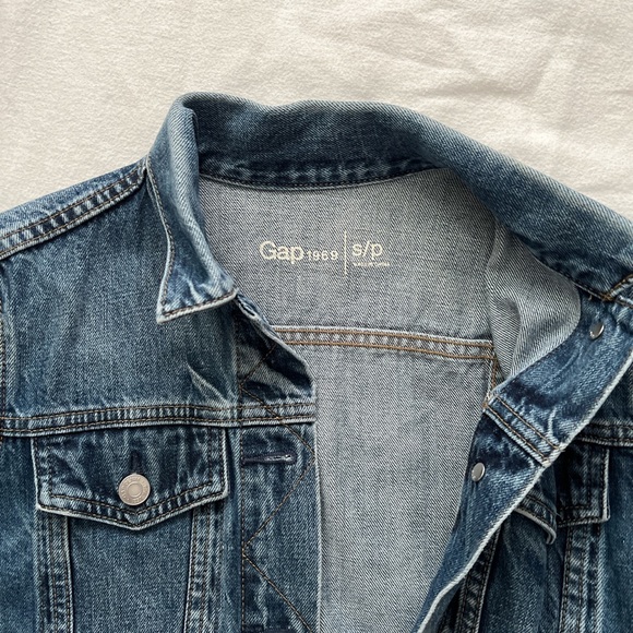 Gap denim jacket - Picture 2 of 3